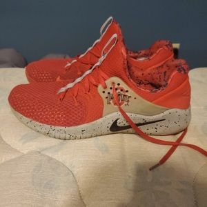 Ohio state nike shoes